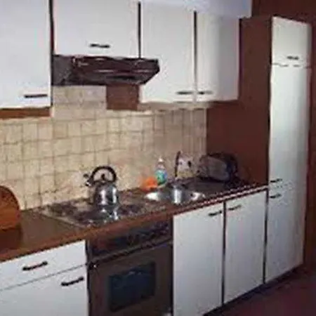 아파트 Appartementhotel Am Roemerweg