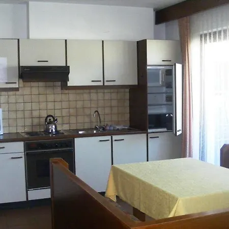 Lägenhet Appartementhotel Am Roemerweg 3*