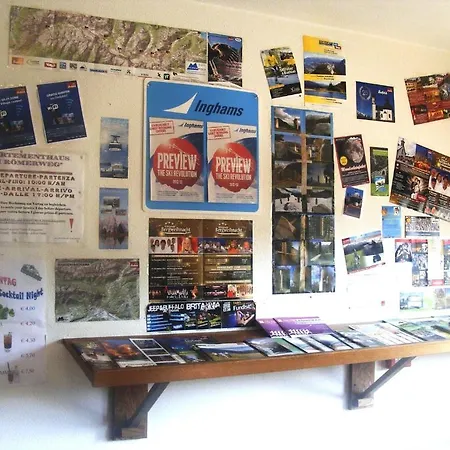 Appartementhotel Am Roemerweg Ζέεφελντ